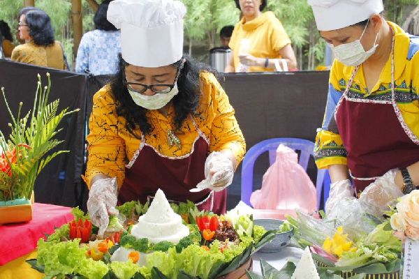 car4tumpeng